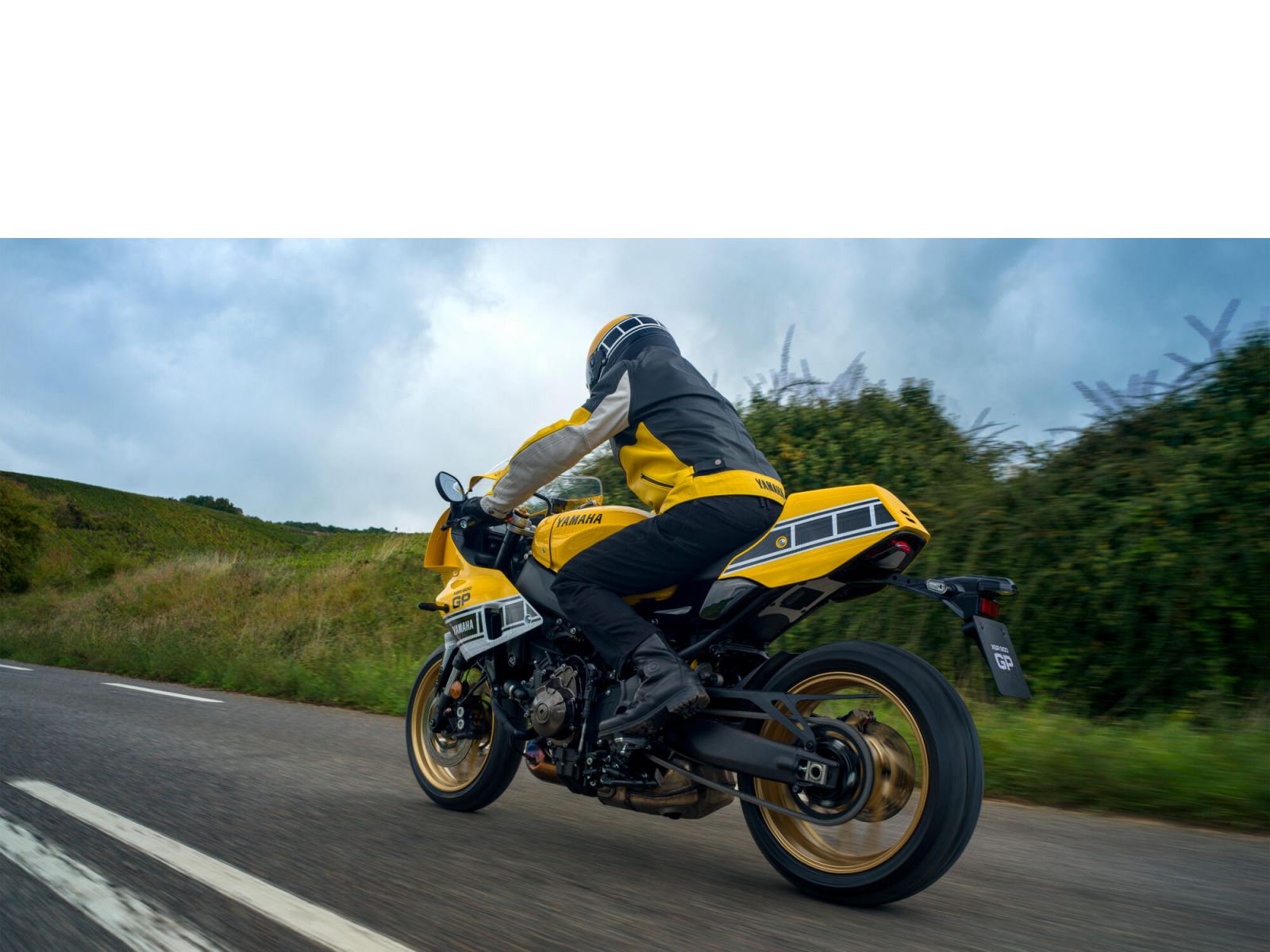 Мотоцикл YAMAHA XSR900 GP (Legend Yellow) 2026